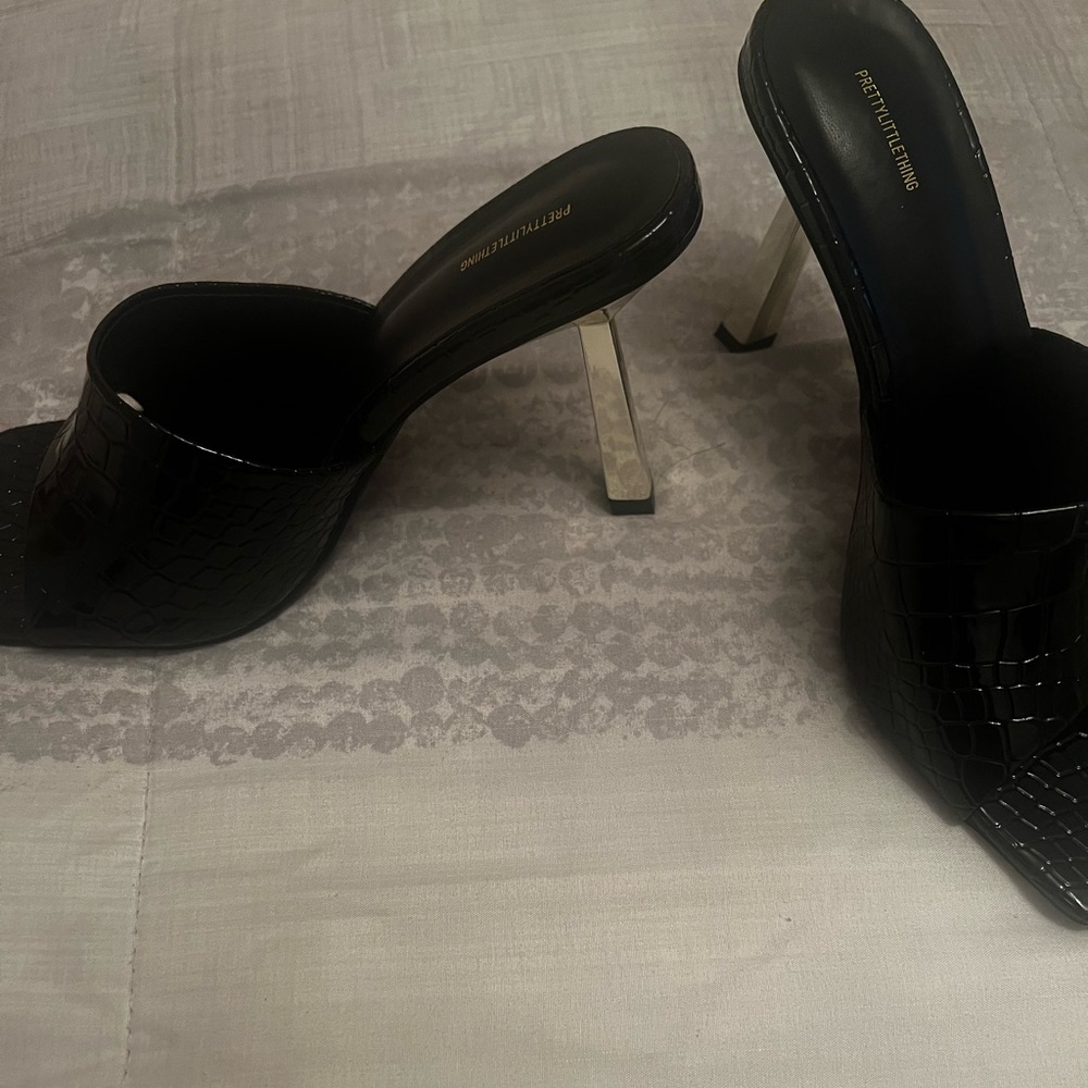 Brand new wide heels